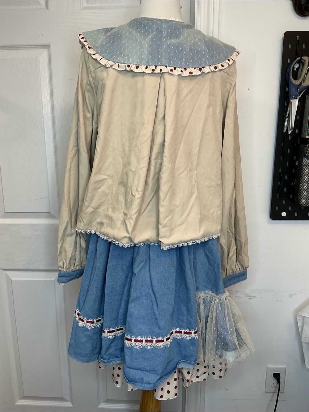 2081 - Bohemian Floral Tiered Maxi Skirt from the brand With Puji - Picture 6 of 8
